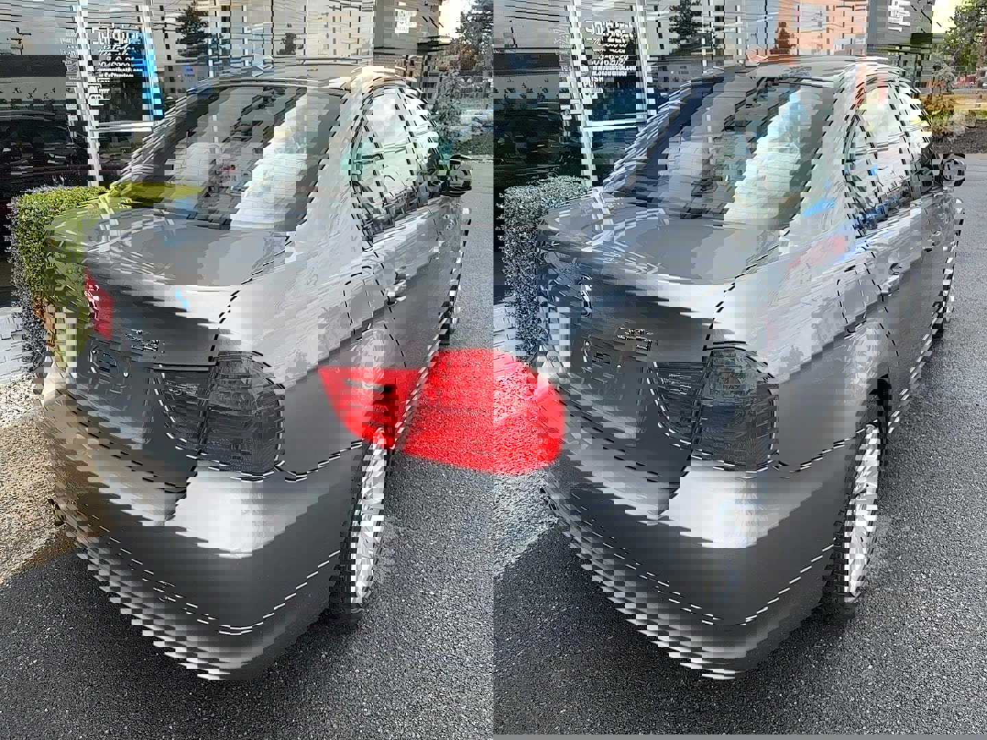 Used 2011 BMW 328i Sedan image 2