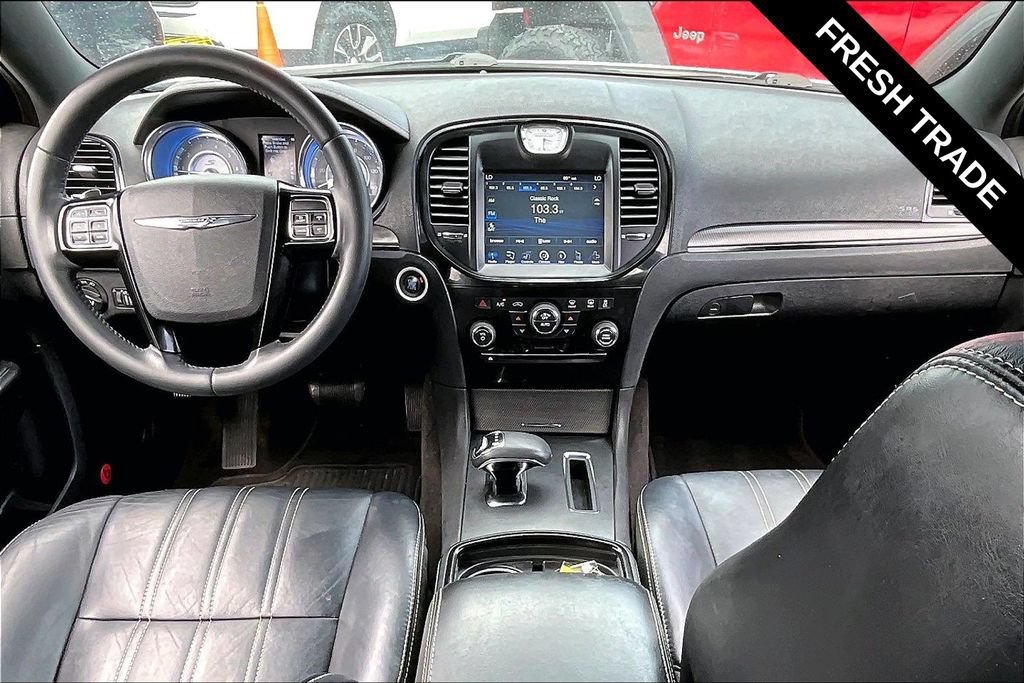 Used 2013 Chrysler 300 S RWD image 5