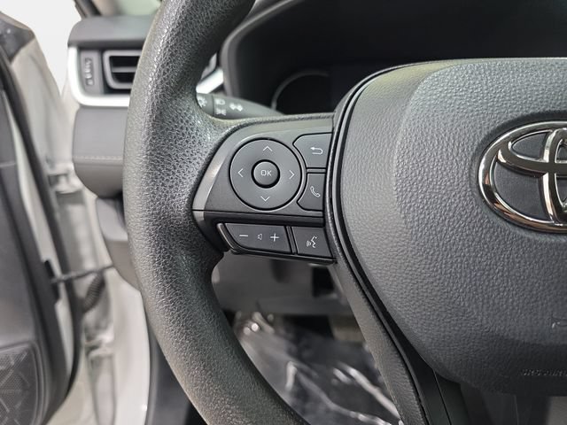 Certified 2025 Toyota RAV4 LE AWD/4WD image 14