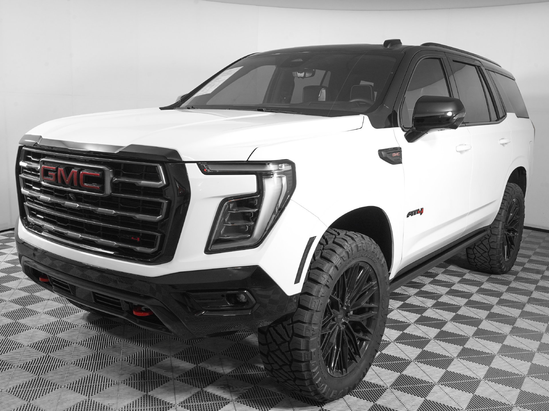 Used 2026 GMC Yukon AT4 Ultimate AWD/4WD image 9