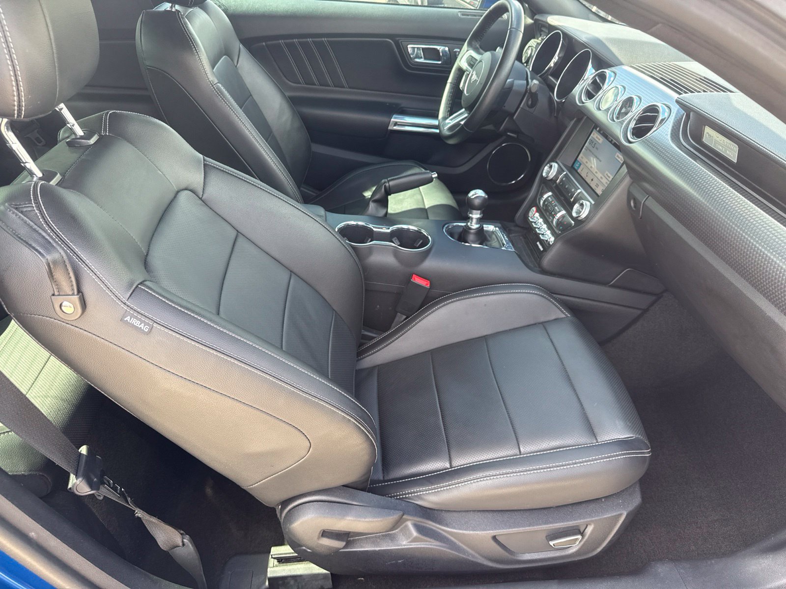 Used 2017 Ford Mustang GT Premium w/ GT Performance Package RWD image 17