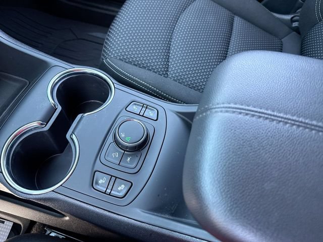 Used 2023 GMC Terrain SLE w/ Driver Convenience Package FWD image 21