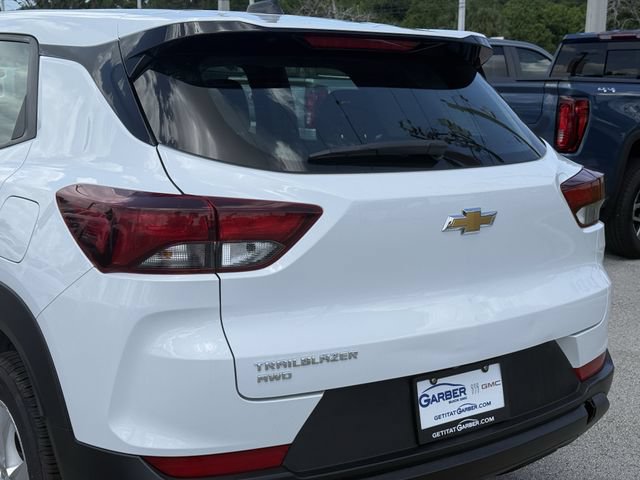 Used 2023 Chevrolet TrailBlazer LS AWD/4WD image 10