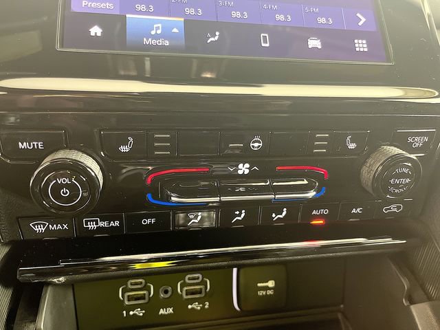 New 2025 Jeep Grand Cherokee Laredo image 21