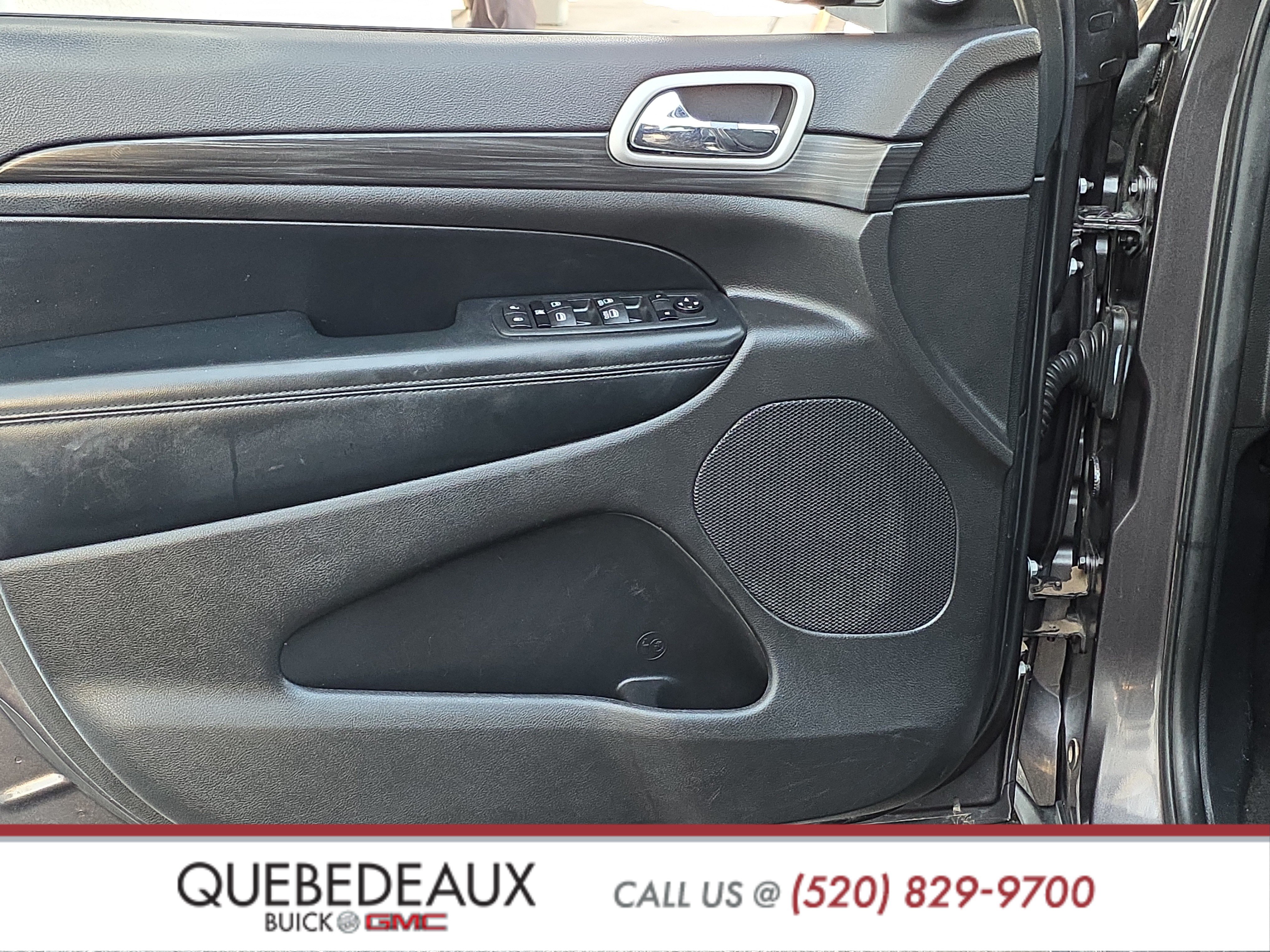 Used 2021 Jeep Grand Cherokee Laredo RWD image 9