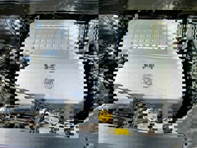 Used 2013 Toyota Highlander Limited image 7