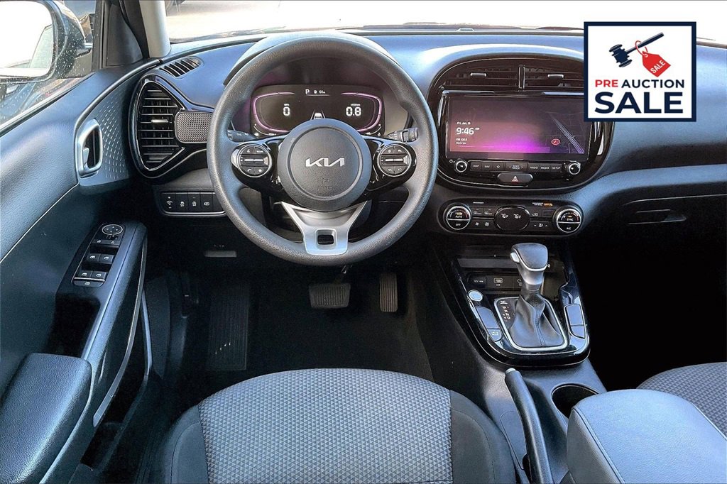 Certified 2023 Kia Soul S image 5