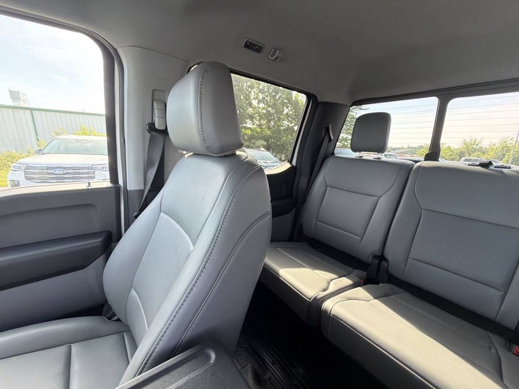 Used 2025 Ford F550 4x4 Crew Cab Super Duty image 12