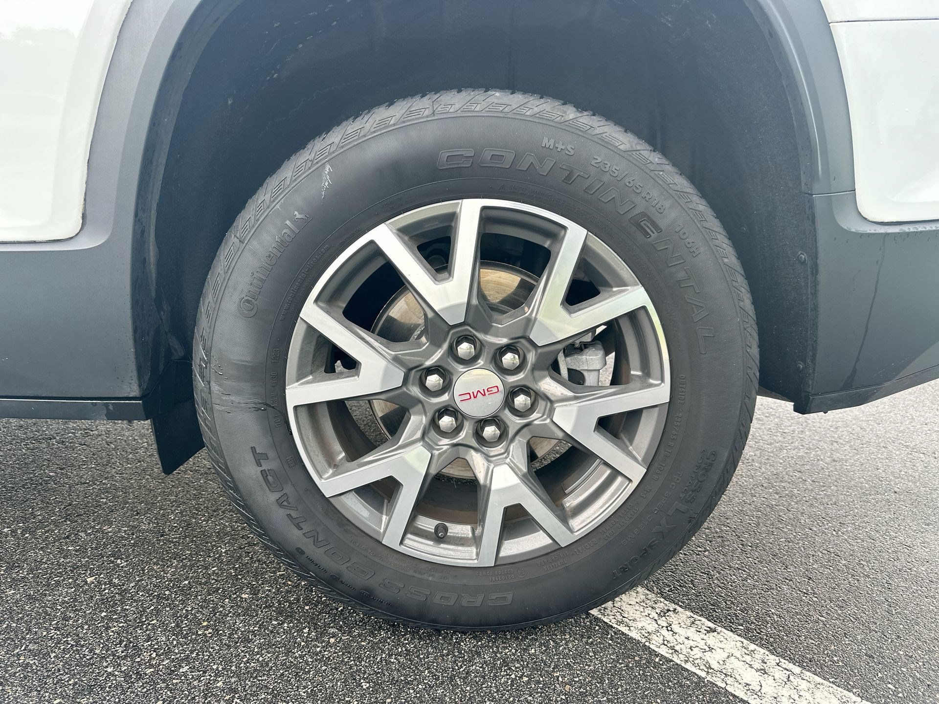 Used 2023 GMC Acadia SLE FWD image 34