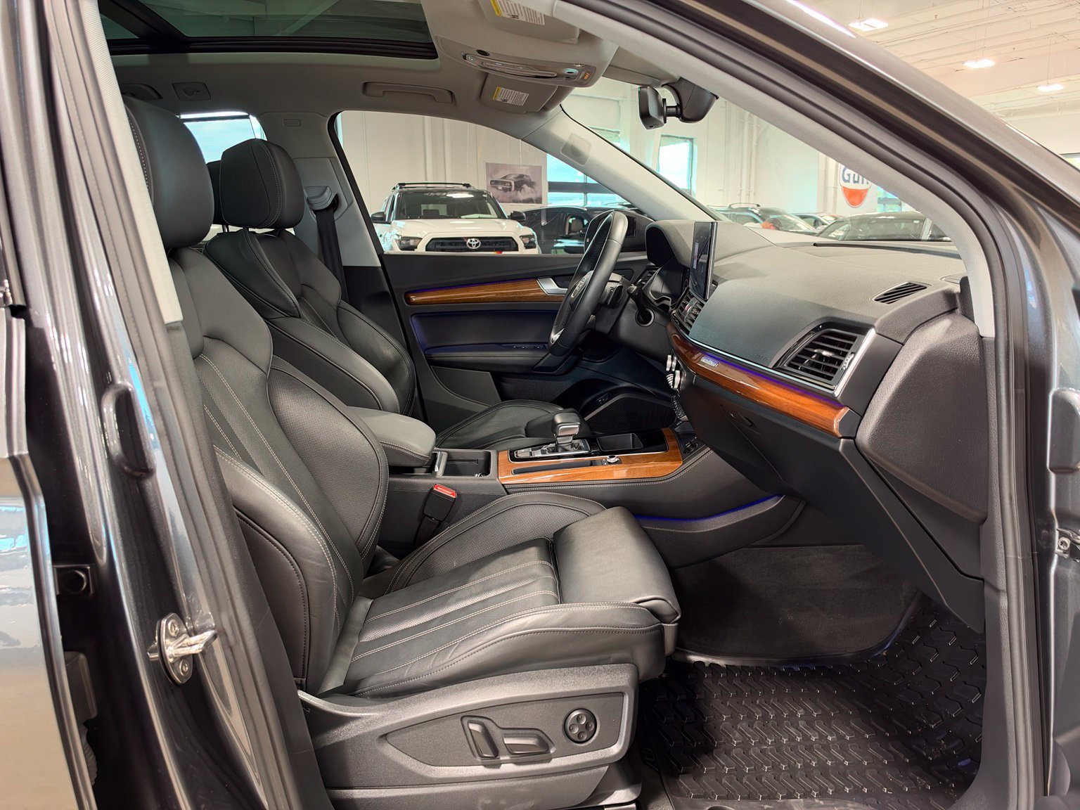 Used 2022 Audi Q5 e Prestige AWD/4WD image 44