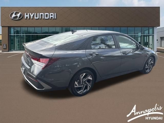 Certified 2025 Hyundai Elantra Sport image 5