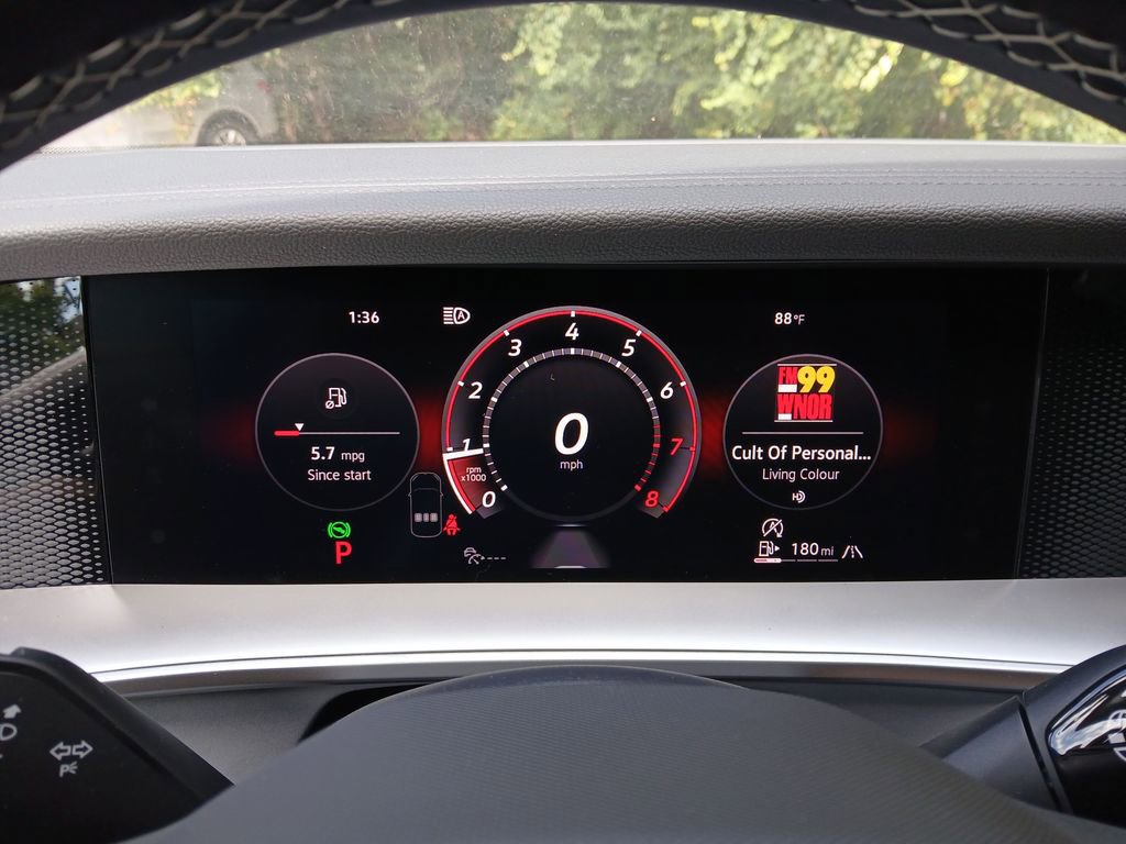 New 2025 Volkswagen Tiguan SE image 15