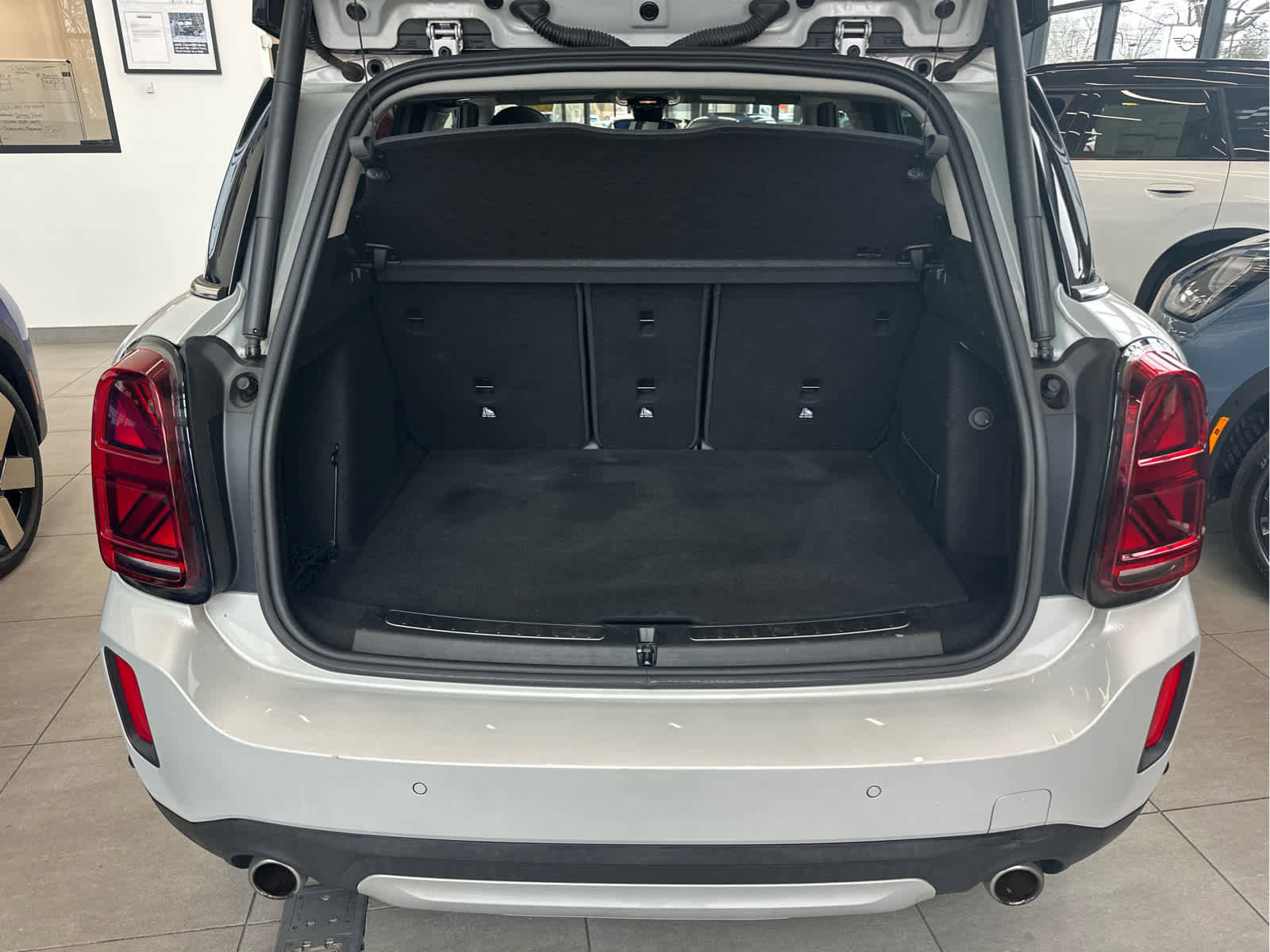 Used 2021 MINI Cooper Countryman S w/ Premium Package image 7