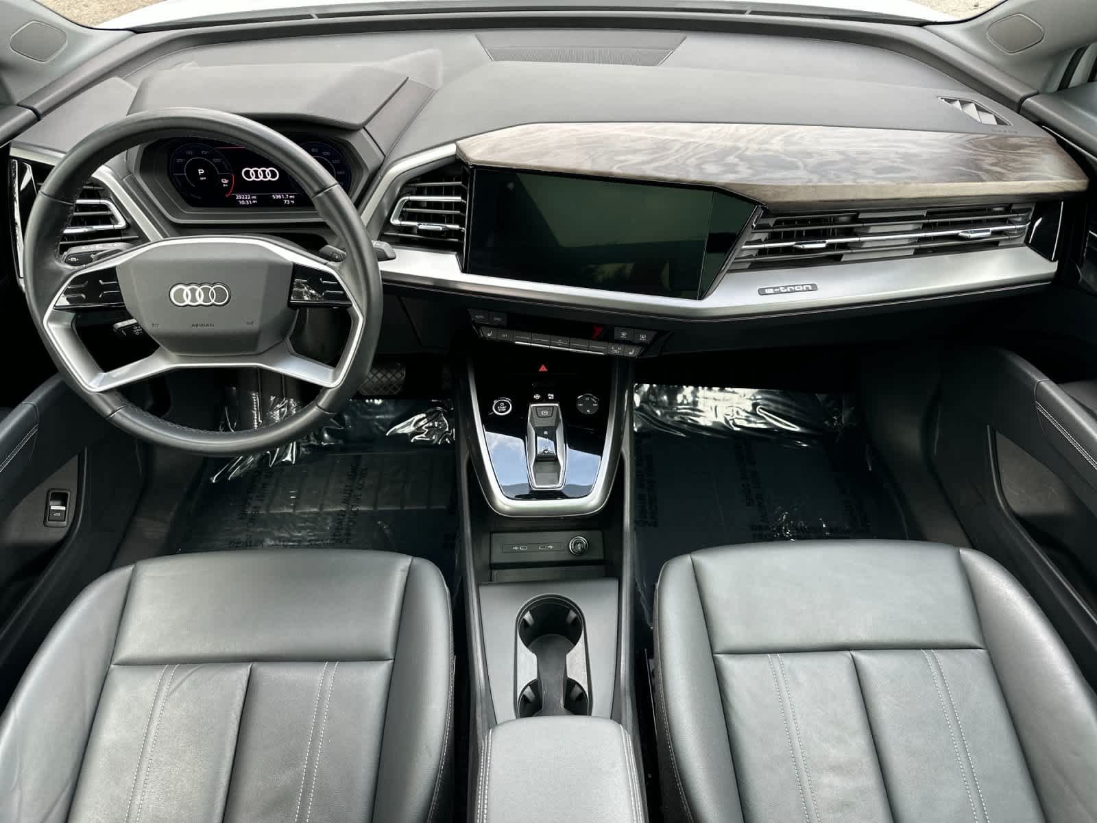 Used 2022 Audi Q4 e-tron Premium Plus w/ Premium Plus AWD/4WD image 3