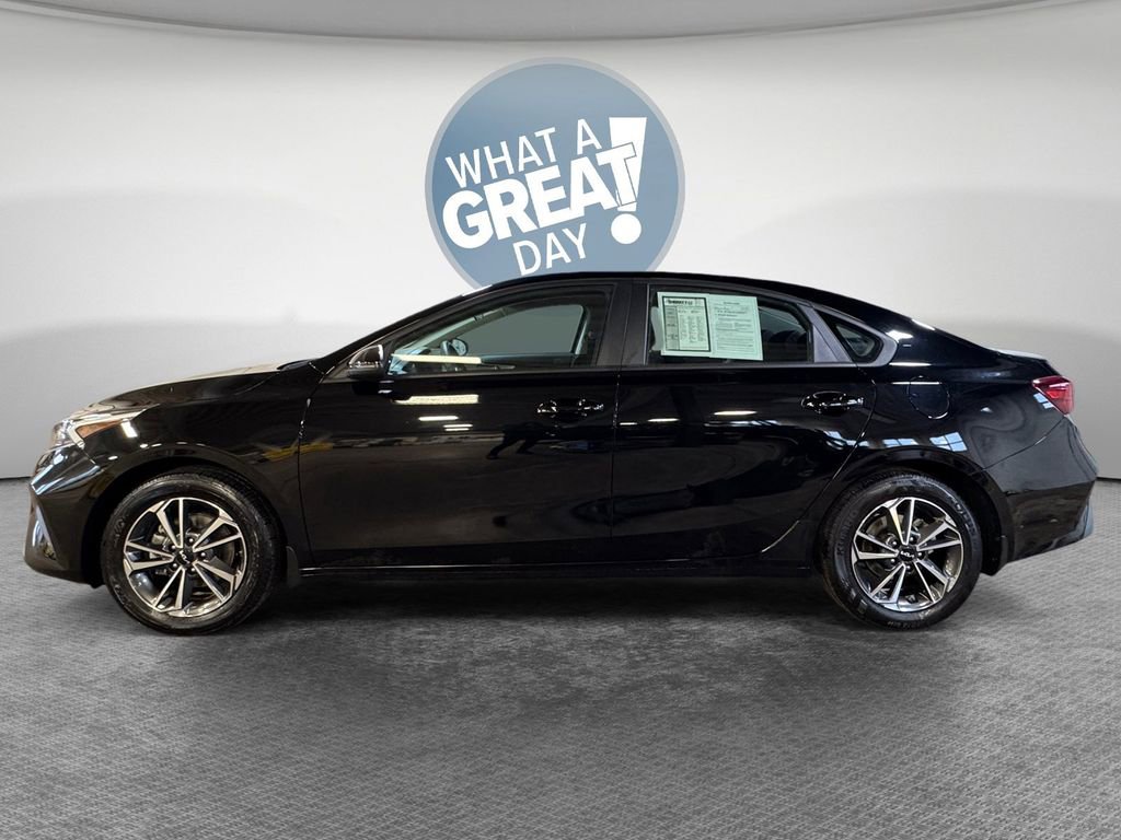 Certified 2023 Kia Forte LXS w/ LXS Technology Package image 7