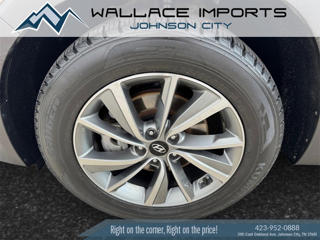 Used 2019 Hyundai Santa Fe SEL image 9