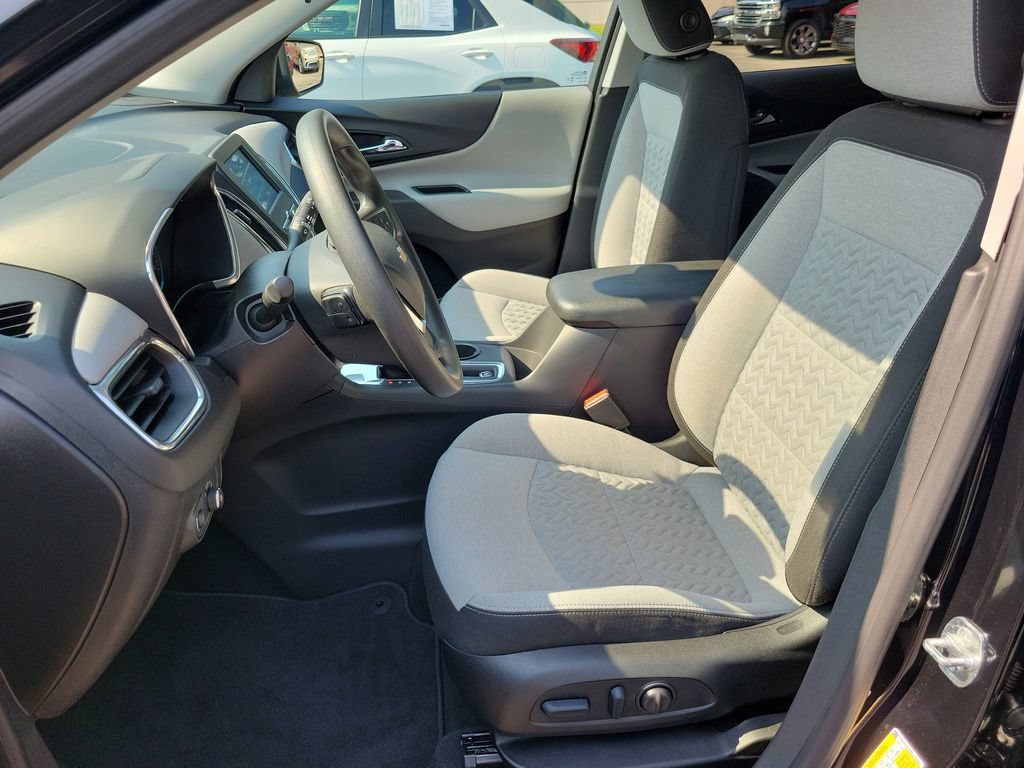 Used 2024 Chevrolet Equinox LS w/ LS Convenience Package FWD image 18