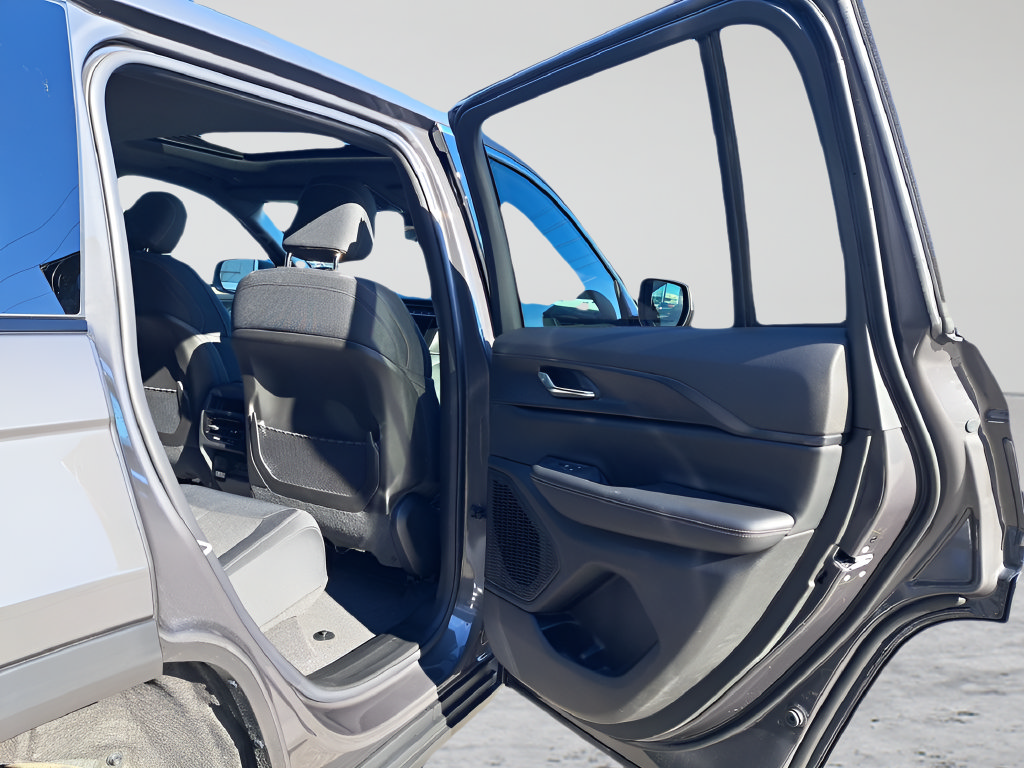 New 2026 Jeep Grand Cherokee Laredo X AWD/4WD image 13