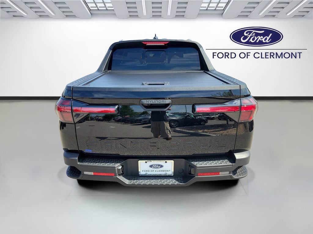 Used 2022 Hyundai Santa Cruz SEL w/ Activity Package FWD image 4