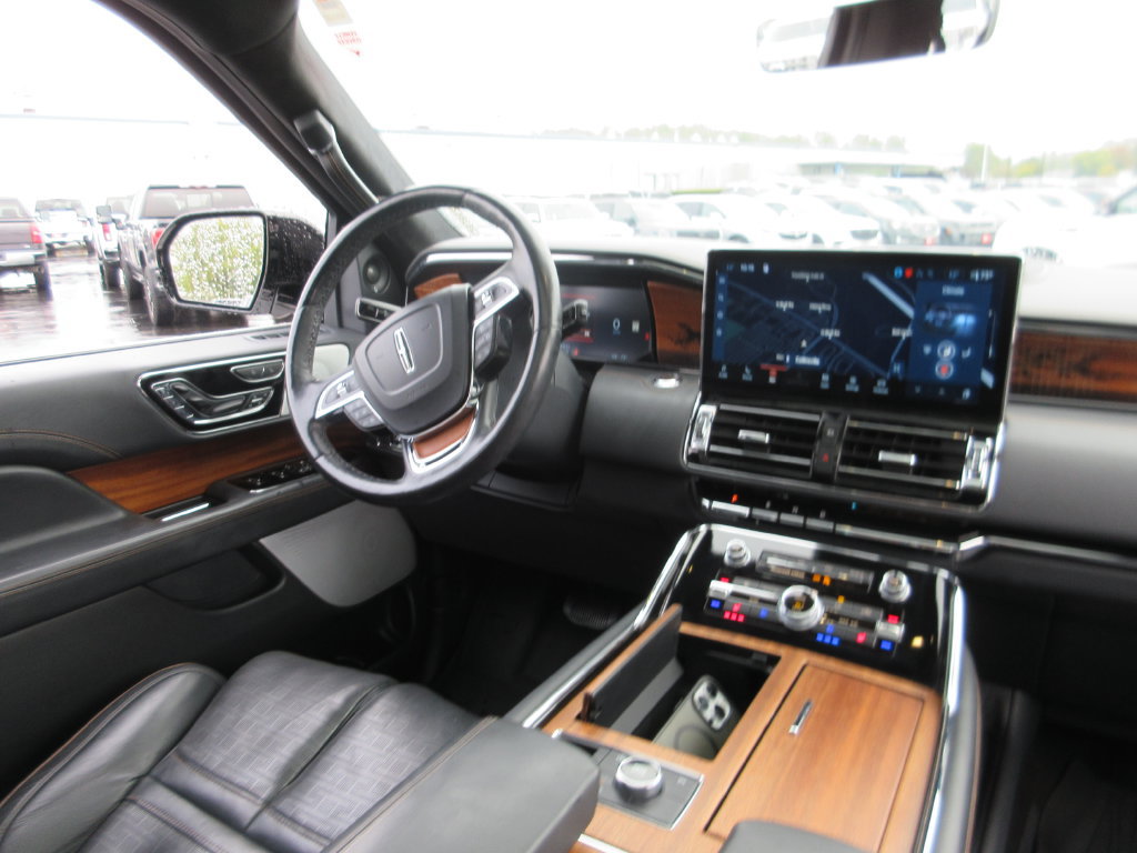 Used 2022 Lincoln Navigator Black Label AWD/4WD image 28