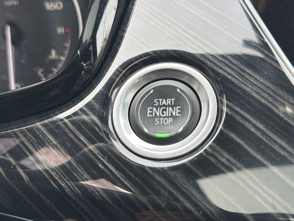 Certified 2023 Cadillac XT6 Premium Luxury image 34