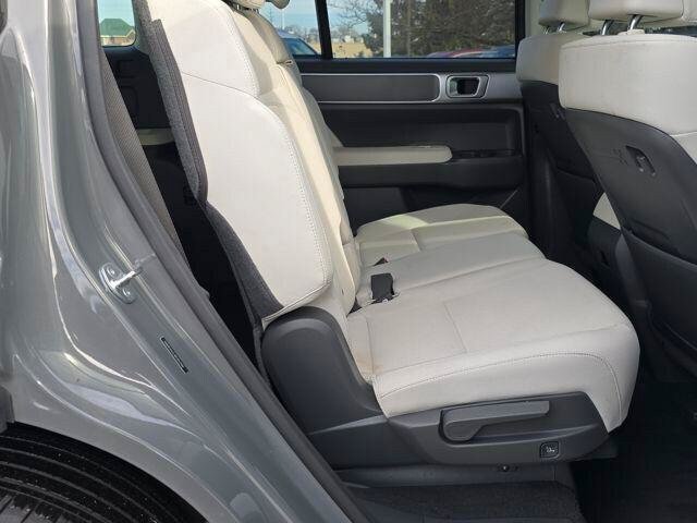 Used 2024 Hyundai Santa Fe SE AWD/4WD image 18