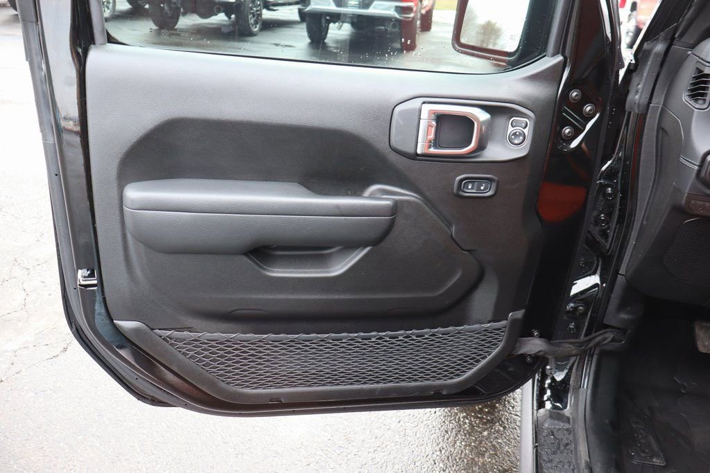 Used 2025 Jeep Gladiator Mojave w/ Convenience Group image 25