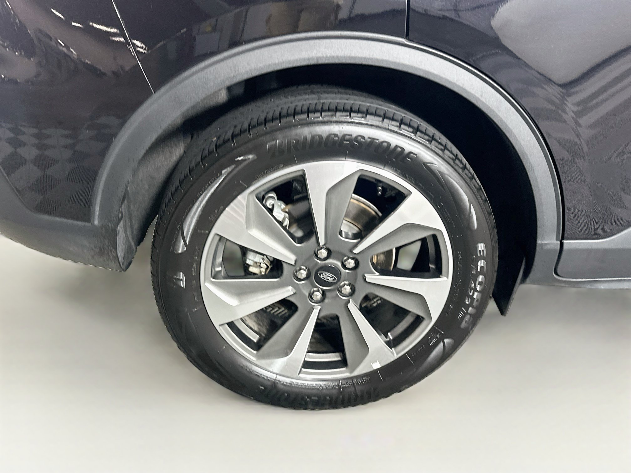 Used 2025 Ford Escape Platinum AWD/4WD image 11