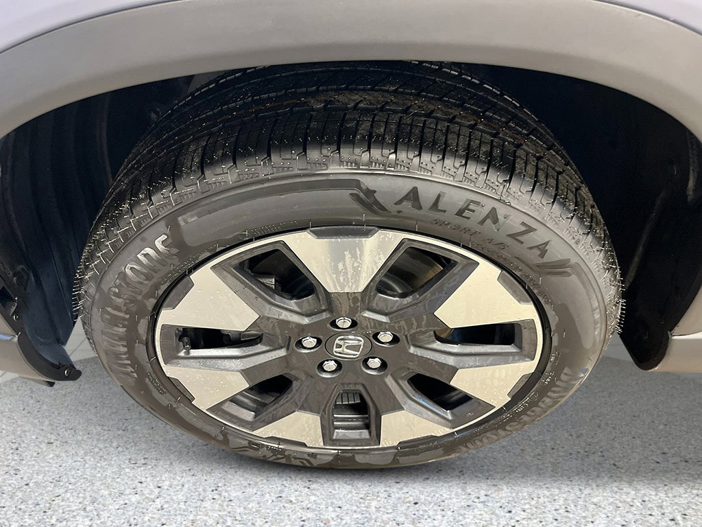 New 2026 Honda Pilot Touring image 11