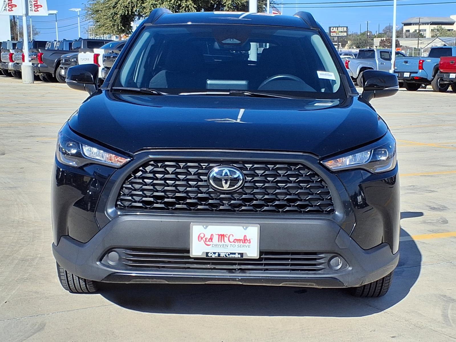 Used 2024 Toyota Corolla Cross LE image 2