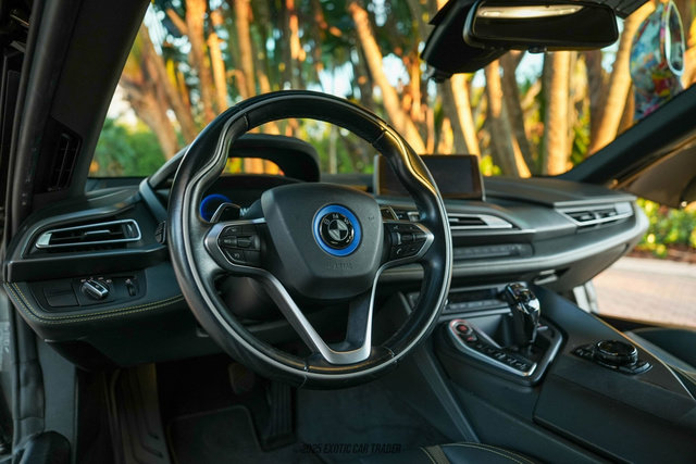 Used 2017 BMW i8 image 26