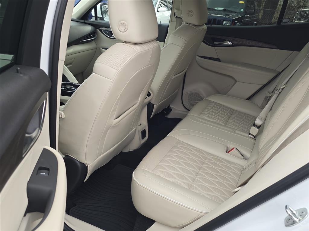 Used 2022 Buick Envision Avenir w/ Technology Package II image 10