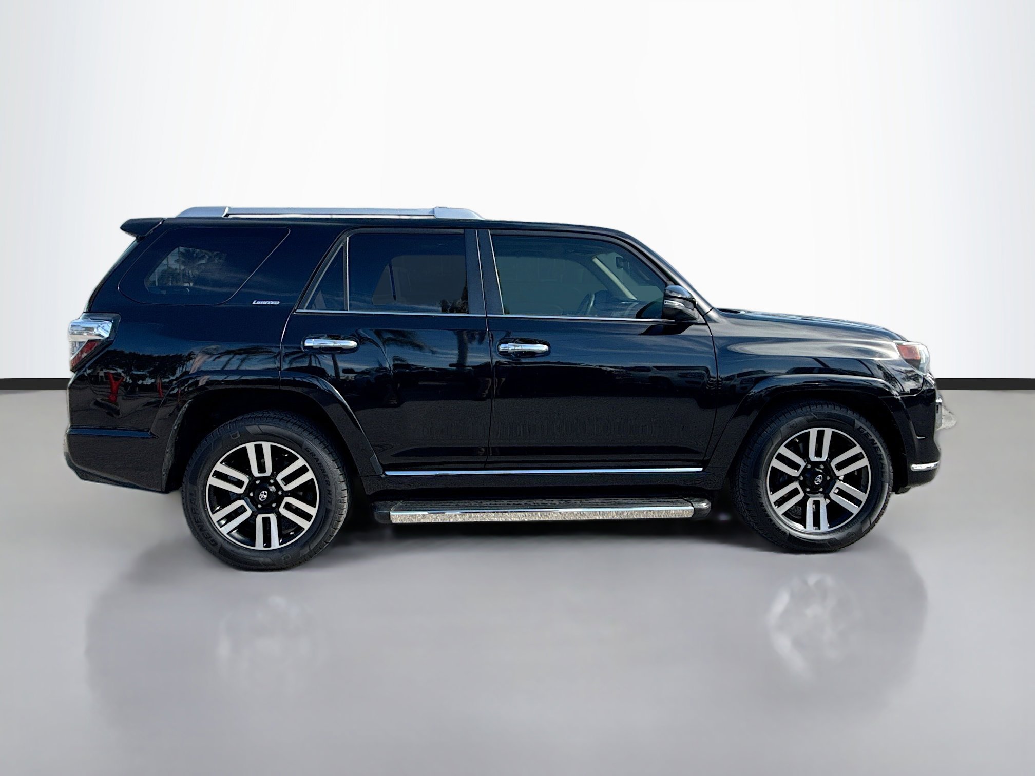 Used 2020 Toyota 4Runner Limited image 2