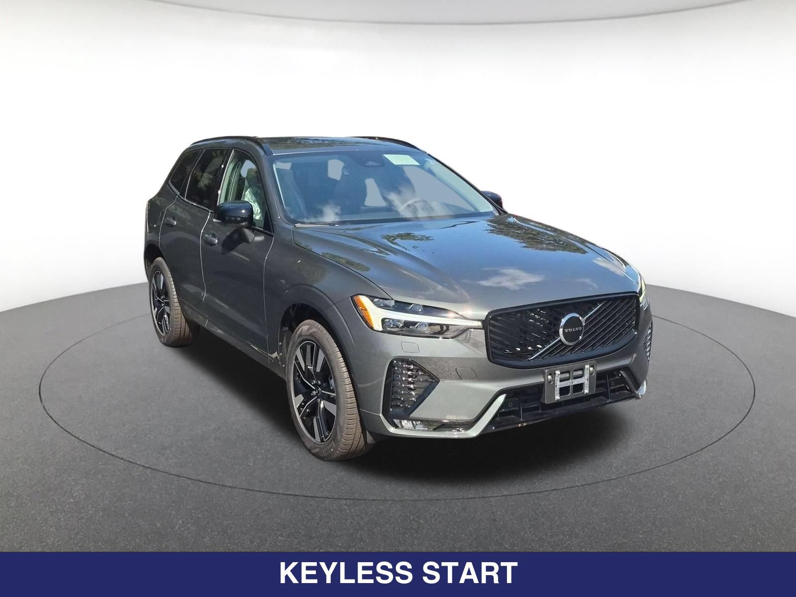 New 2027 Volvo XC60 B5 Core AWD/4WD image 3