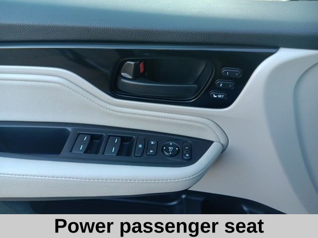 Used 2025 Honda Odyssey Touring image 14
