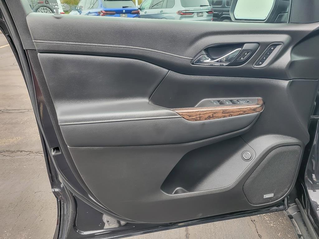 Used 2020 GMC Acadia Denali image 18