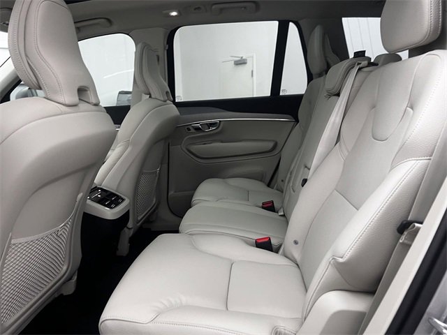 New 2025 Volvo XC90 B5 Core w/ Protection Package Premier image 28