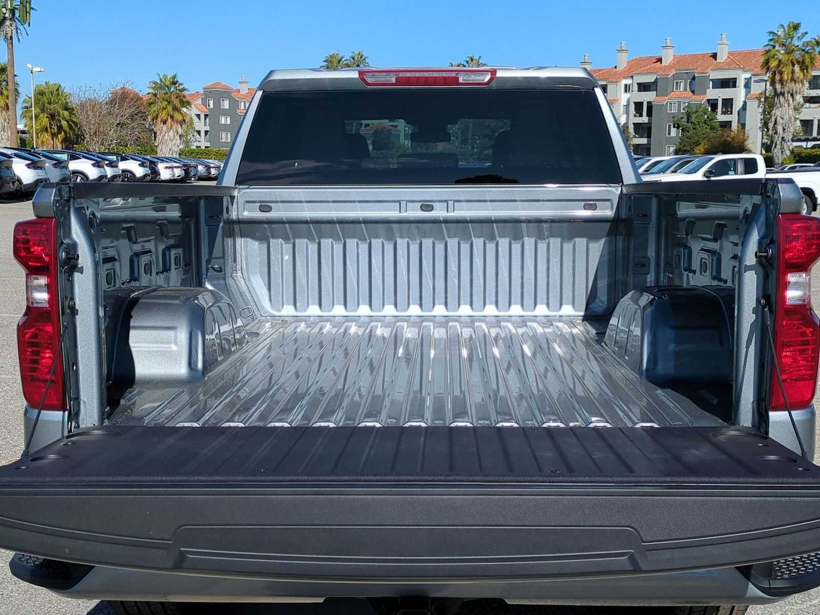 Used 2026 Chevrolet Silverado 1500 Custom AWD/4WD image 23