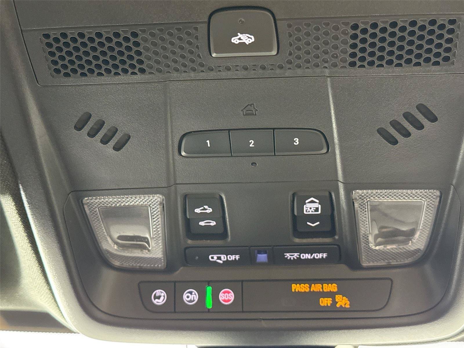Used 2024 Cadillac XT5 Sportv w/ Technology Package AWD/4WD image 22