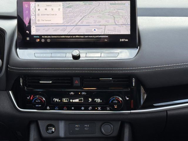 Used 2025 Nissan Rogue SL w/ Tech Package image 17