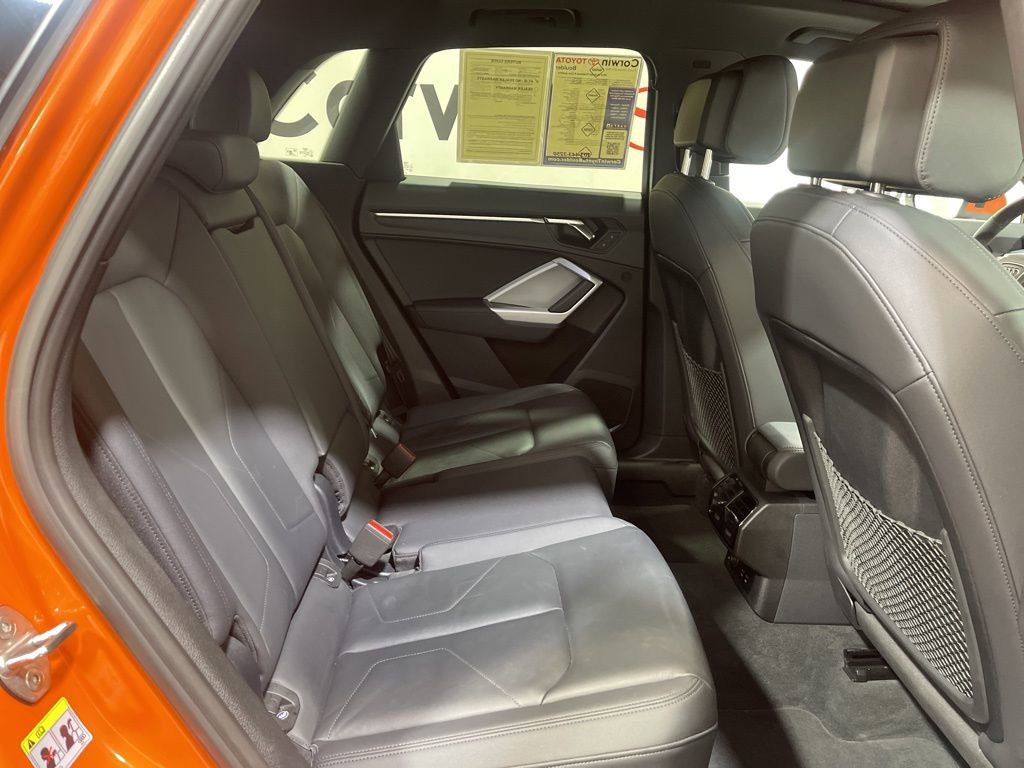 Used 2025 Audi Q3 2.0T Premium image 16