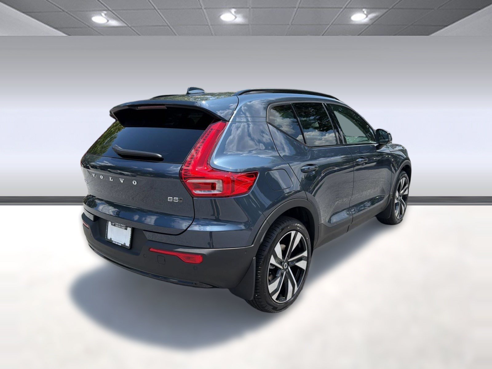 New 2026 Volvo XC40 B5 Ultra w/ Climate Package AWD/4WD image 9