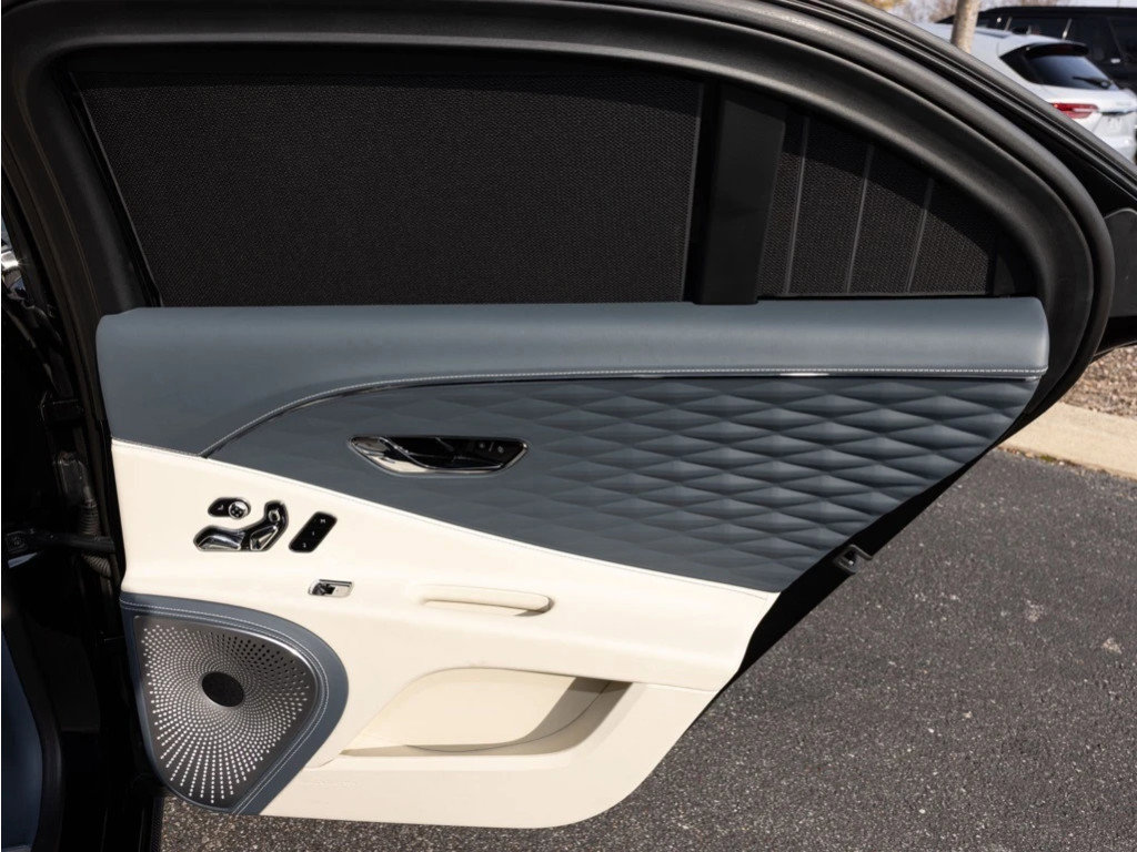Certified 2022 Bentley Flying Spur W12 image 72