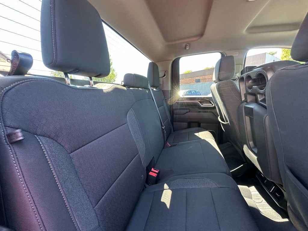 Used 2024 GMC Sierra 2500 SLE w/ SLE Value Package; image 33