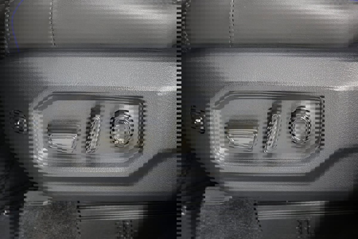 Used 2025 Toyota Sequoia Platinum image 27