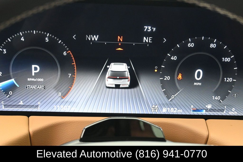 Used 2025 Nissan Armada Platinum Reserve AWD/4WD image 8