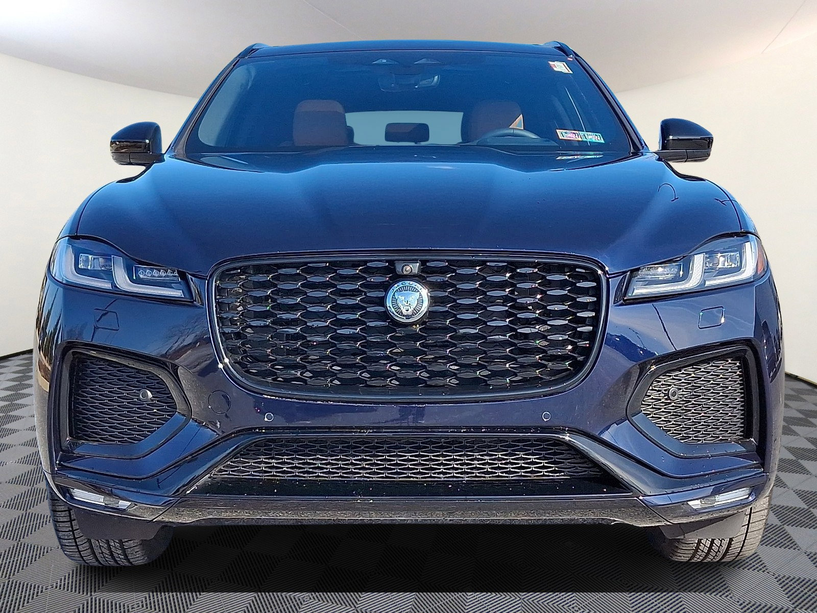 New 2026 Jaguar F-PACE R-Dynamic S image 2