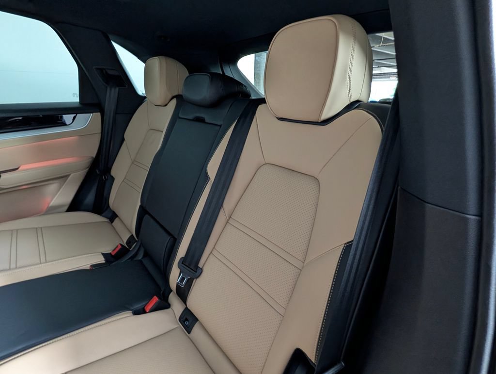 New 2026 Porsche Cayenne AWD/4WD image 24