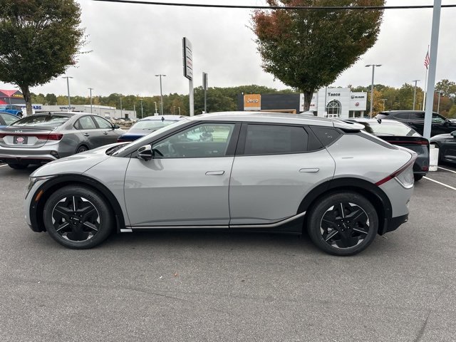 New 2025 Kia EV6 Wind image 5