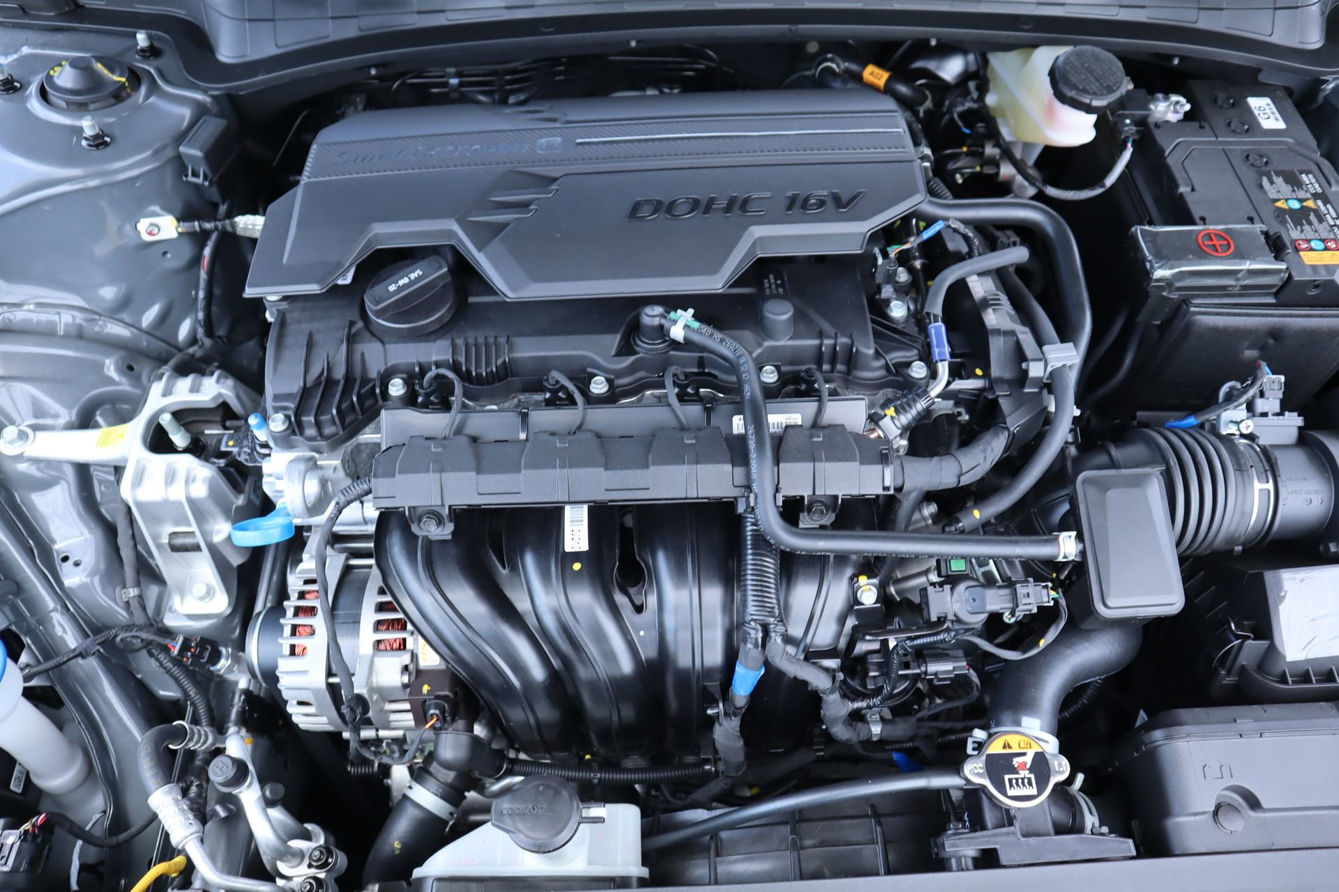 New 2026 Hyundai Elantra Limited FWD image 21